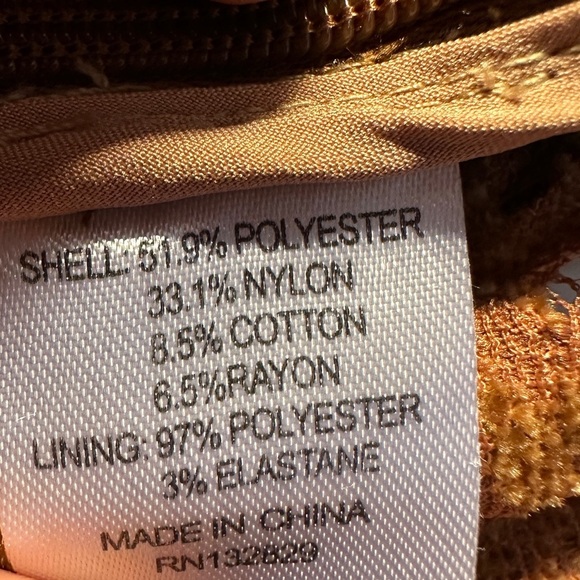 Tularosa Revolve Cameron Lace Off the Shoulder
Top Women’s Medium Camel Brown - Picture 10 of 13